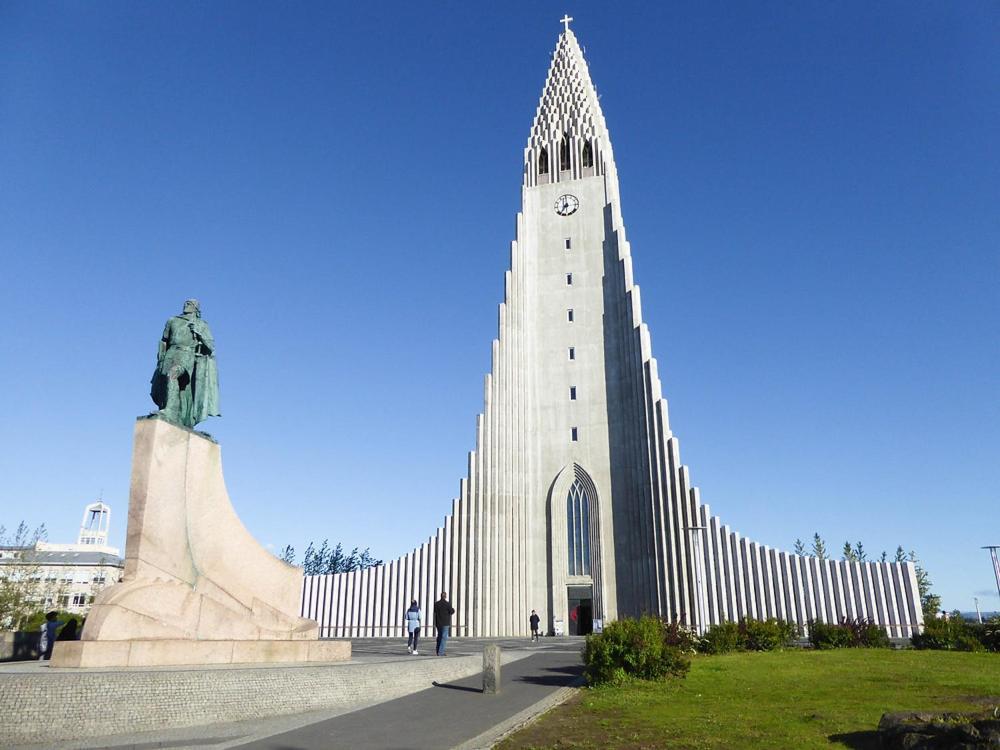 Lundur Apartments - Down Town Reykjavík Exteriör bild